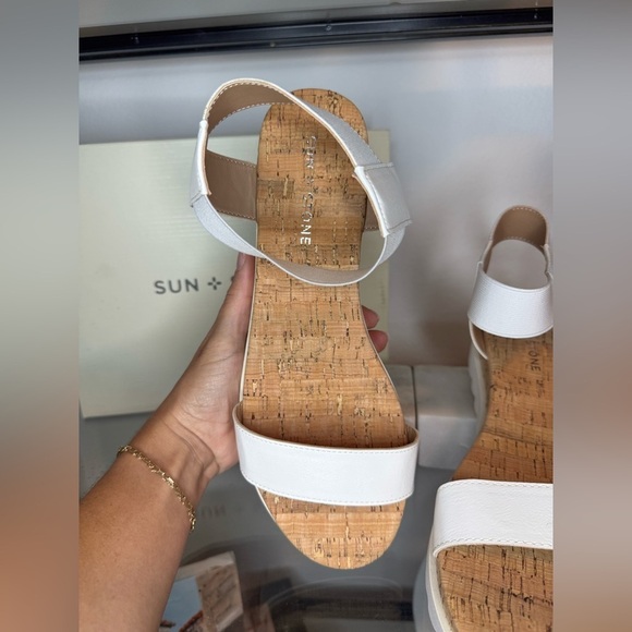 NWT Sun + Stone Melanyy Laceless Open Toe Wedge Sandals White Size 9.5 - Picture 4 of 8